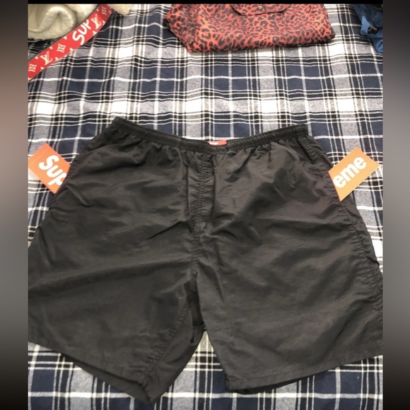 Supreme - Picture 3 of 6